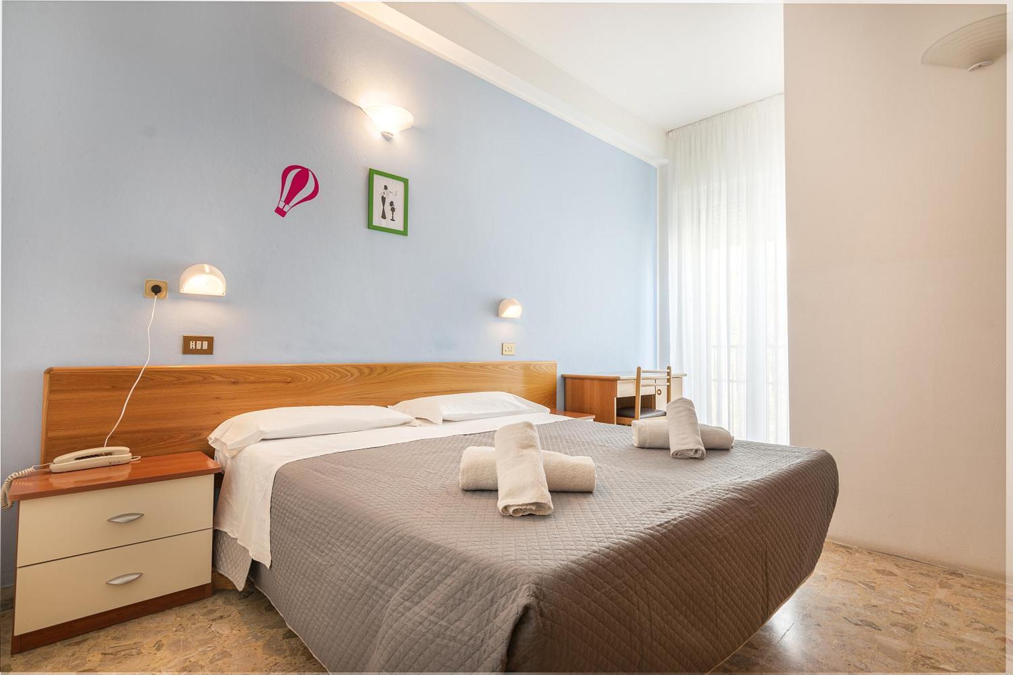 VIAGGY Hotel Santiago Rimini Exterior foto