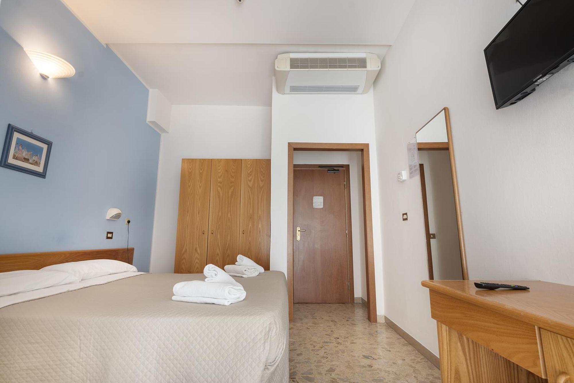 VIAGGY Hotel Santiago Rimini Exterior foto